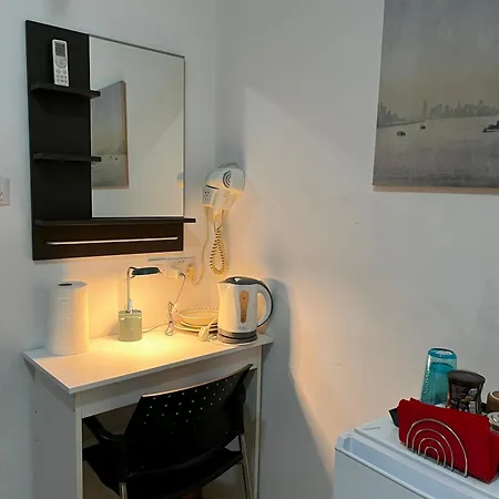 Xanthis Centre Hostel *