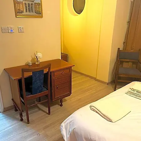 Xanthis Centre Hostel Nikosia