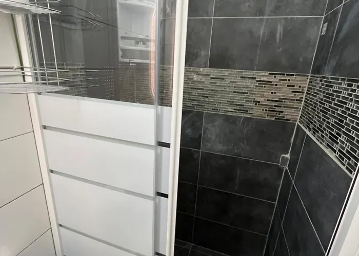 Xanthis Centre 旅馆 *