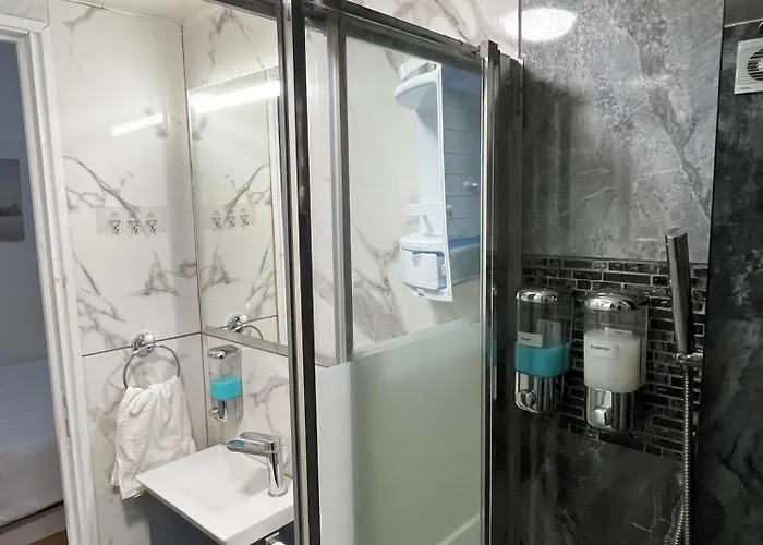 Хостел Xanthis Centre Никосия