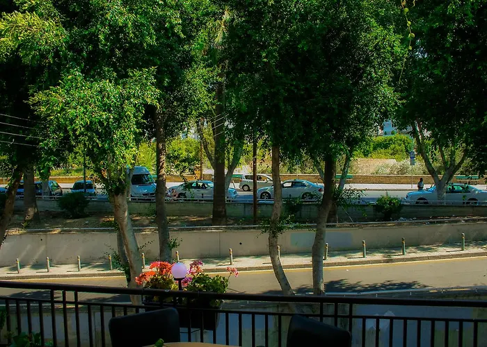 Хостел Xanthis Centre Никосия